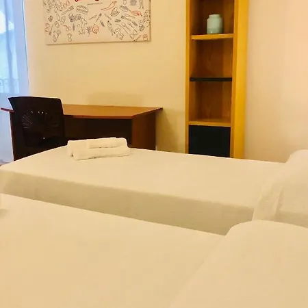 ベッド・アンド・ブレックファスト Delicious *